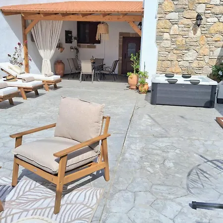 La Casa Di Fina * Archangelos (Rhodes)